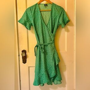 VERO MODA Mini-dress. Precious Polka-dot Apple Green Wrap Ruffle. Small.